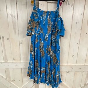 Torrid cold shoulder blue dress.  New with out tags size 3